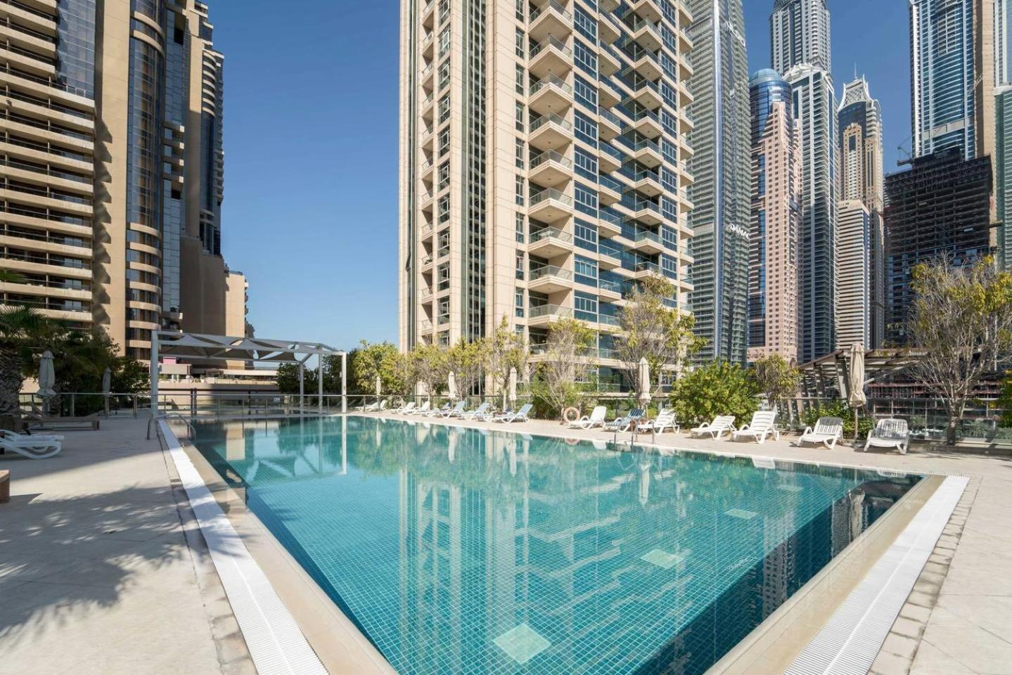 Appartamento Guestready - Right On The Waterfront Dubai Esterno foto